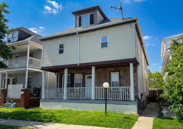 Photo 3 of Multi family home for sale at 3845 Edwin St, Hamtramck, MI 48212 | MLS# 20261062609 | Listing updated on 2026-08-14