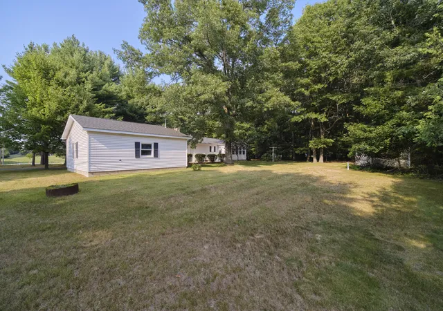 47th image of 2615 Hill Rd, Manistee, MI 49660 | MLS# 67026041518