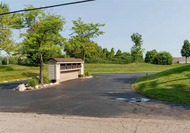 Photo 3 of Condo for sale at 3995 River Rd #16, East China, MI 48054 | MLS# 20261062614 | Listing updated on 2026-09-13