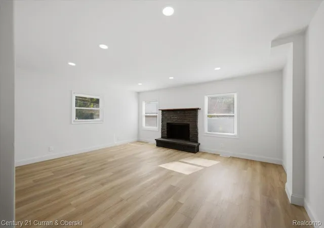 Photo 3 of Single family home for sale at 15858 Mansfield St, Detroit, MI 48227 | MLS# 20261062615 | Listing updated on 2026-08-08