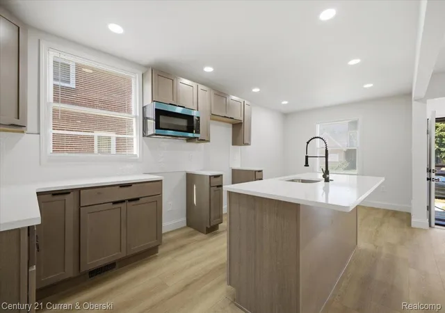 Photo 4 of Single family home for sale at 15858 Mansfield St, Detroit, MI 48227 | MLS# 20261062615 | Listing updated on 2026-08-08