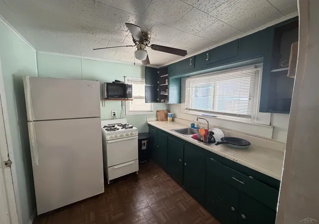 Photo 3 of Single family home for sale at 1802 Marquette St, Saginaw, MI 48602 | MLS# 61050217876 | Listing updated on 2026-08-21