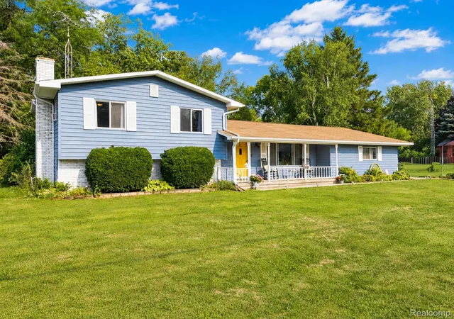 Photo 1 of Single family home for sale at 5197 Capri Ln, Flint, MI 48507 | MLS# 20261062616 | Listing updated on 2026-09-14