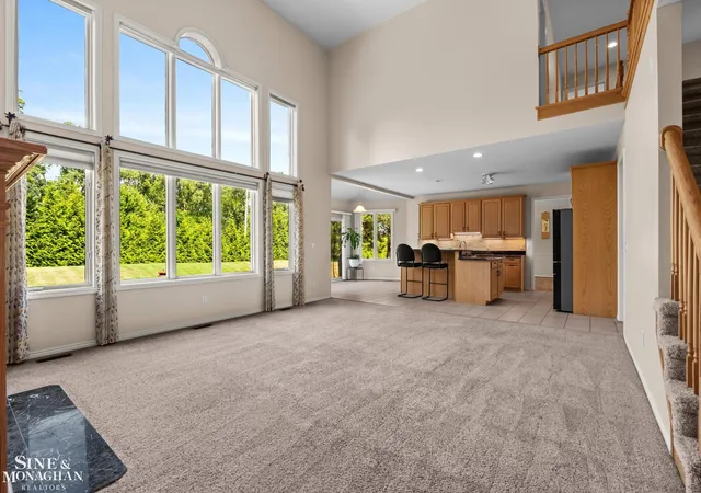 3rd image of 94 Ingram Dr, Troy, MI 48098 | MLS# 58050217877