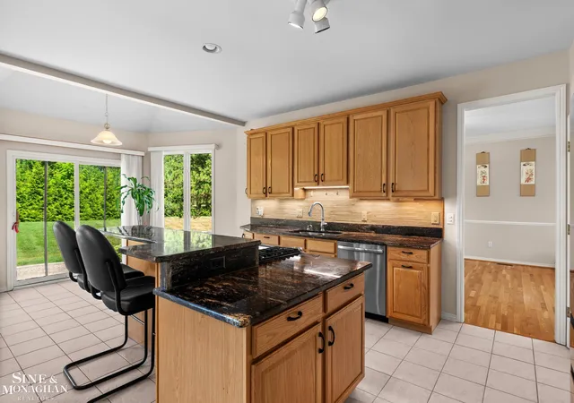 4th image of 94 Ingram Dr, Troy, MI 48098 | MLS# 58050217877