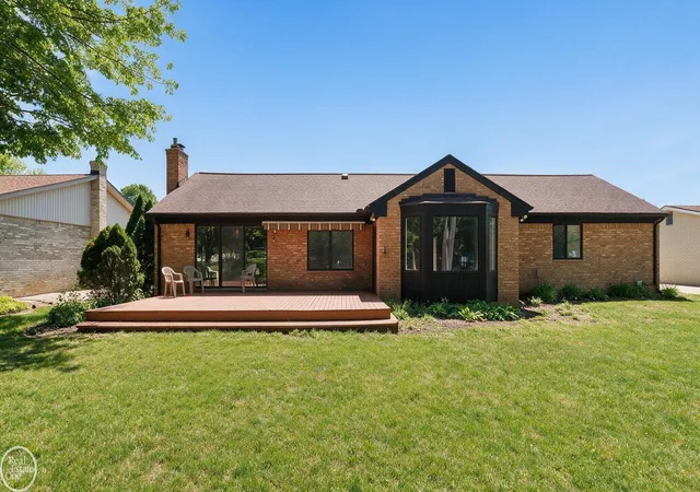 Photo 3 of Single family home for sale at 11343 Common Rd, Warren, MI 48093 | MLS# 58050217878 | Listing updated on 2026-09-17