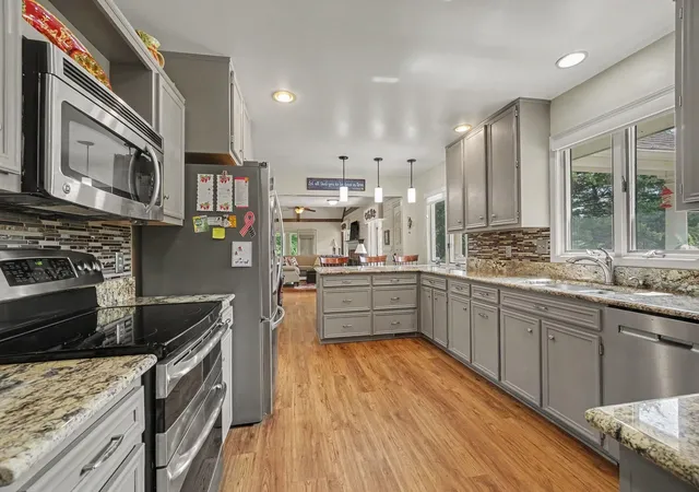 Photo 2 of Single family home for sale at 8800 W South Ave, Schoolcraft, MI 49087 | MLS# 66026041524 | Listing updated on 2026-09-14