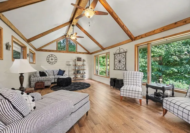Photo 4 of Single family home for sale at 8800 W South Ave, Schoolcraft, MI 49087 | MLS# 66026041524 | Listing updated on 2026-09-14