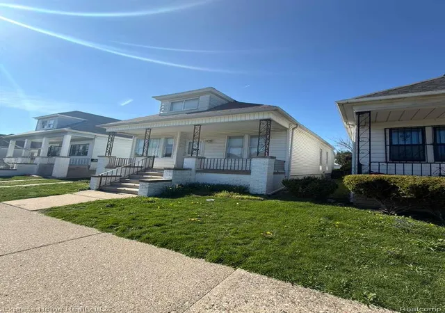 Photo 2 of Single family home for sale at 5033 Harold St, Hamtramck, MI 48212 | MLS# 20261062637 | Listing updated on 2026-08-09