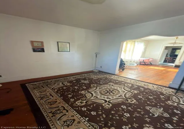 Photo 4 of Single family home for sale at 5033 Harold St, Hamtramck, MI 48212 | MLS# 20261062637 | Listing updated on 2026-08-09