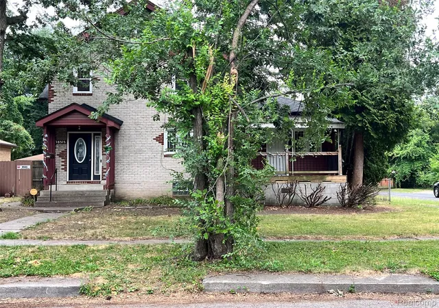 Photo 2 of Single family home for sale at 18515 Salem St, Detroit, MI 48219 | MLS# 20261062640 | Listing updated on 2026-09-04