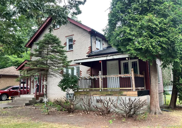 Photo 3 of Single family home for sale at 18515 Salem St, Detroit, MI 48219 | MLS# 20261062640 | Listing updated on 2026-09-04