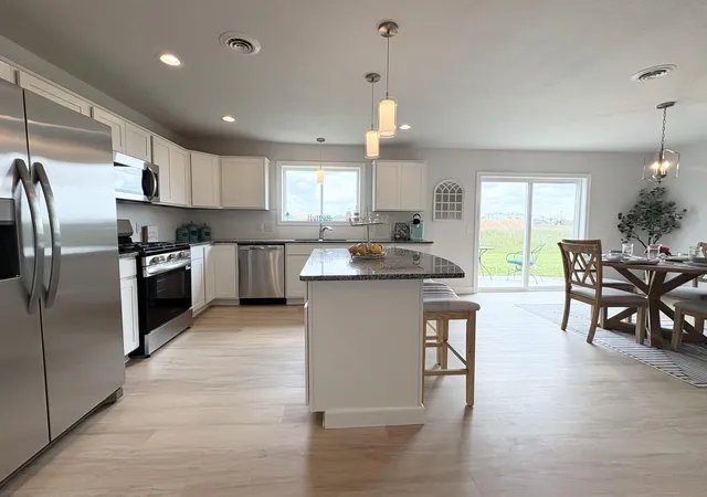 Listing Photo 4 - Condo for sale in building located at 4289 Highpoint Dr, Wayland, MI 49348 - Unit #107