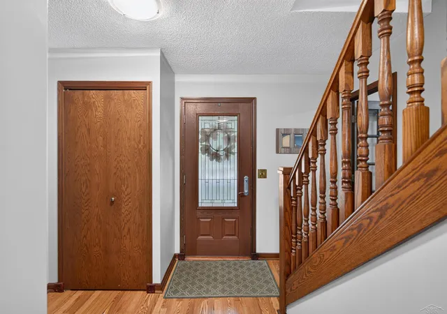 5th image of 5909 Woodpark Dr, Midland, MI 48640 | MLS# 61050217885