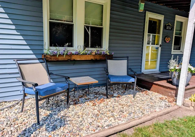 Photo 3 of Single family home for sale at 1832 Filmore St, Essexville, MI 48732 | MLS# 61050217886 | Listing updated on 2026-10-06