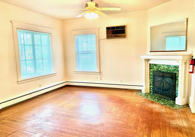 Photo 3 of Multi family home for sale at 117 W Dutton St, Kalamazoo, MI 49007 | MLS# 66026041546 | Listing updated on 2026-08-09