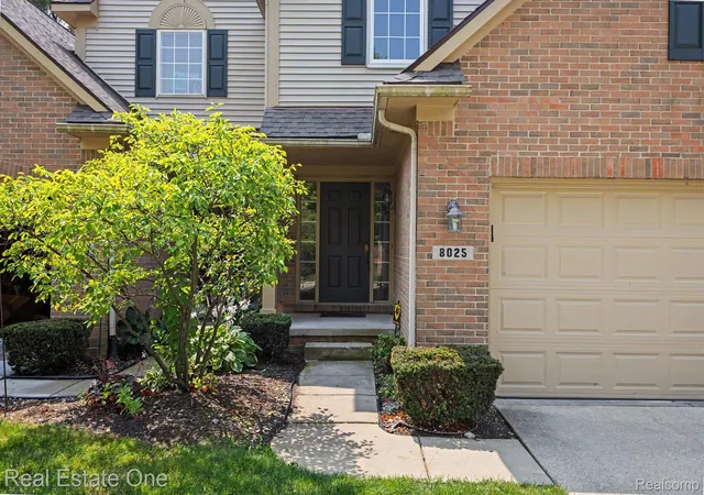 Photo 3 of Condo for sale at 8025 Springdale Dr #48, White Lake, MI 48386 | MLS# 20261062659 | Listing updated on 2026-09-13