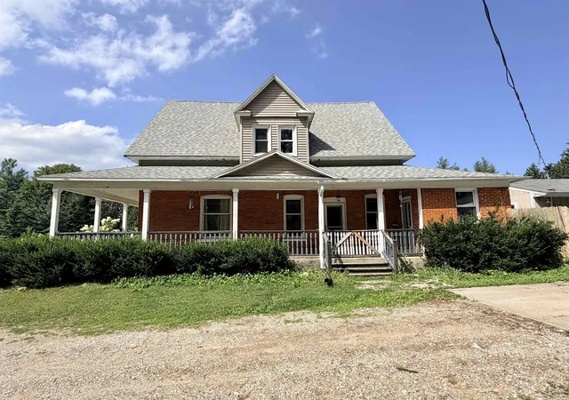 Photo 3 of Single family home for sale at 10891 S Lucas Rd, Mc Bain, MI 49657 | MLS# 78080072119 | Listing updated on 2026-09-04