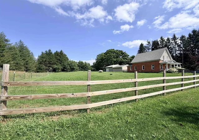 Photo 4 of Single family home for sale at 10891 S Lucas Rd, Mc Bain, MI 49657 | MLS# 78080072119 | Listing updated on 2026-09-04