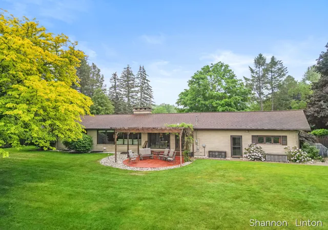 1st image of 346 Orchard View Dr, Shelby, MI 49455 | MLS# 71026041549
