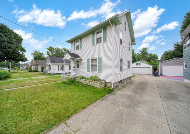 3rd image of 757 Glenwood Ave, Jackson, MI 49203 | MLS# 55026041553