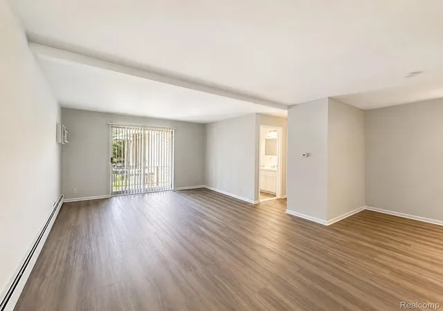 Photo 2 of Condo for sale at 1954 Axtell Dr #5, Troy, MI 48084 | MLS# 20261062673 | Listing updated on 2026-09-16