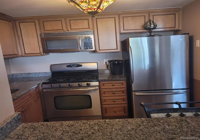 Photo 3 of Condo for sale at 250 E Harbortown Dr #301, Detroit, MI 48207 | MLS# 20261062681 | Listing updated on 2026-09-11