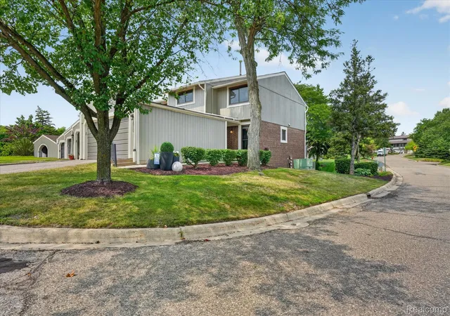 Photo 1 of Sale Pending at 1060 Bristol Ct, Northville, MI 48167 | MLS# 20261062715 | Listing updated on 2026-09-05