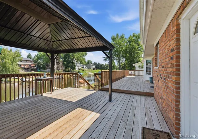 3rd image of 1888 Squaw Lagoon Dr, Oxford, MI 48371 | MLS# 20261062718