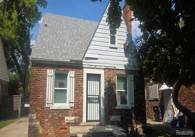 Photo 2 of Single family home for sale at 11000 Craft St, Detroit, MI 48224 | MLS# 20261062719 | Listing updated on 2026-08-09