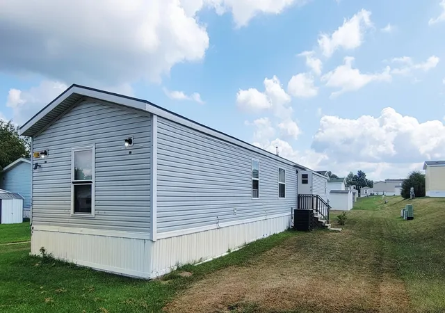 Photo 1 of Single family home for sale at 1194 W Grey Ct, Wayland, MI 49348 | MLS# 66026041575 | Listing updated on 2026-08-09