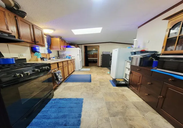 Photo 3 of Single family home for sale at 1194 W Grey Ct, Wayland, MI 49348 | MLS# 66026041575 | Listing updated on 2026-08-09