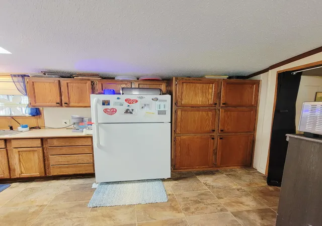 Photo 4 of Single family home for sale at 1194 W Grey Ct, Wayland, MI 49348 | MLS# 66026041575 | Listing updated on 2026-08-09