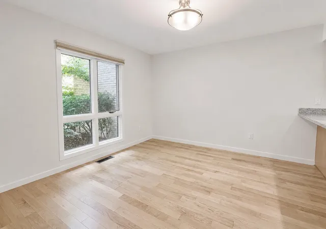 5th image of 1046 Greenhills Dr, Ann Arbor, MI 48105 | MLS# 81026041581