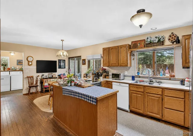 Photo 3 of Single family home for sale at 1817 S Baldwin Rd, Oxford, MI 48371 | MLS# 20261062730 | Listing updated on 2026-08-15