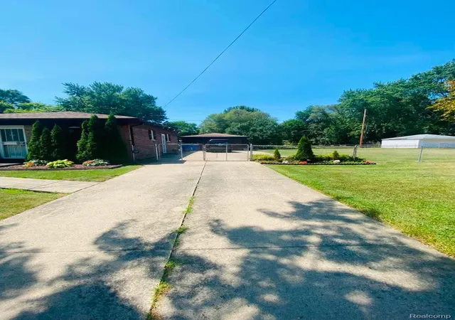 Photo 3 of Single family home for sale at 24775 Cunningham Ave, Warren, MI 48091 | MLS# 20261062734 | Listing updated on 2026-08-31