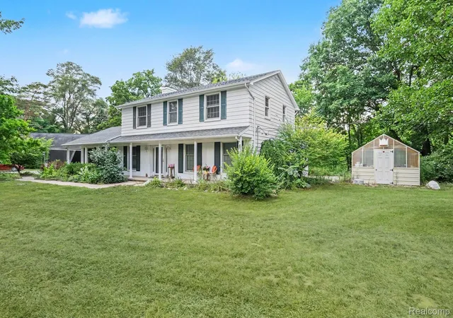 Photo 3 of Single family home for sale at 11042 W Mount Morris Rd, Flushing, MI 48433 | MLS# 20261062735 | Listing updated on 2026-09-16