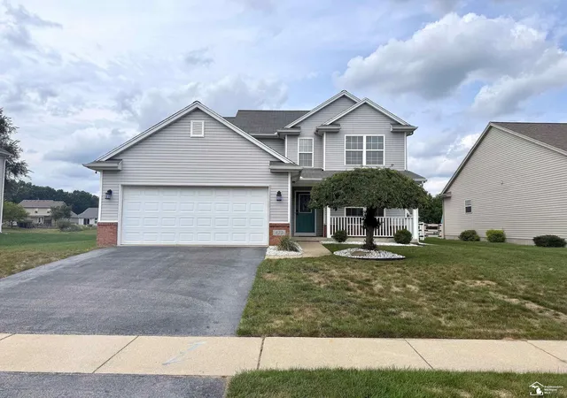 1st image of 422 Oak Creek Dr, Temperance, MI 48182 | MLS# 57050217909