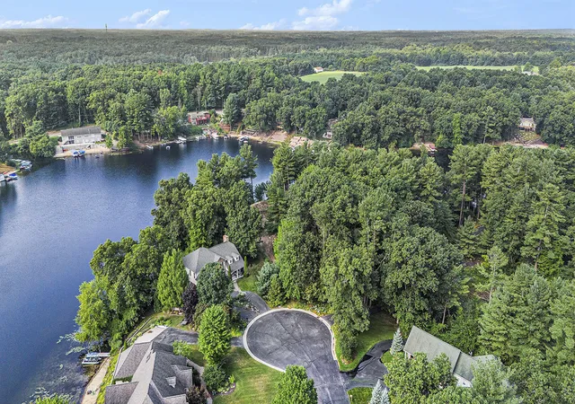 2nd image of 12487 Horseshoe Dr Ne, Gowen, MI 49326 | MLS# 65026041592