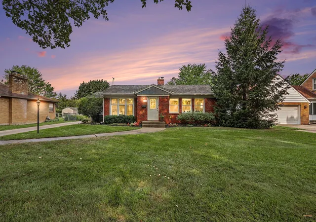 1st image of 2559 Foster Ave Ne, Grand Rapids, MI 49505 | MLS# 65026041597