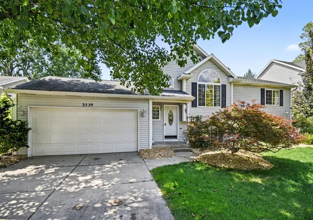 1st image of 3539 Se Breton Valley Dr Se, Grand Rapids, MI 49512 | MLS# 65026041596