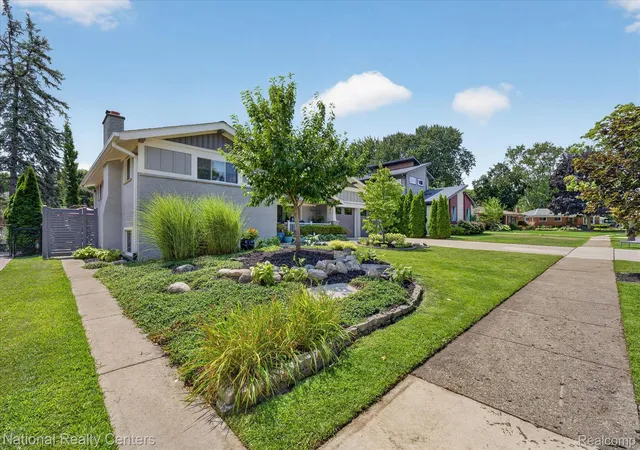Photo 2 of Single family home for sale at 1419 Carol Ave, Plymouth, MI 48170 | MLS# 20261062779 | Listing updated on 2026-09-14