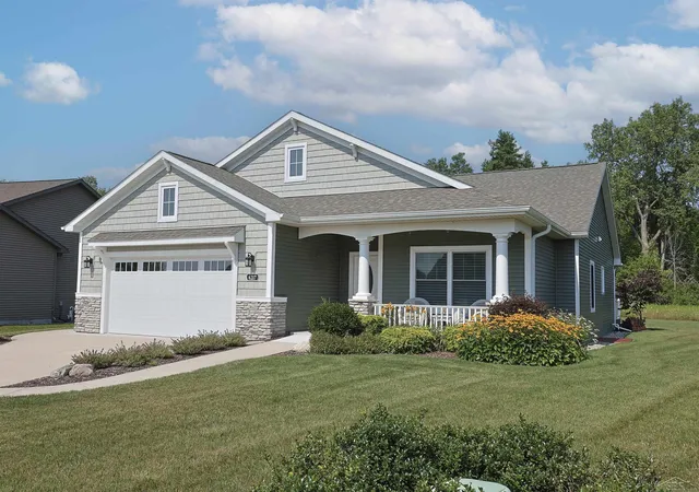 Photo 4 of Condo for sale at 6207 Diamond View W Dr, Midland, MI 48642 | MLS# 61050217922 | Listing updated on 2026-08-10