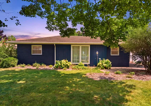 1st image of 1181 Kay Pkwy, Ann Arbor, MI 48103 | MLS# 81026041609