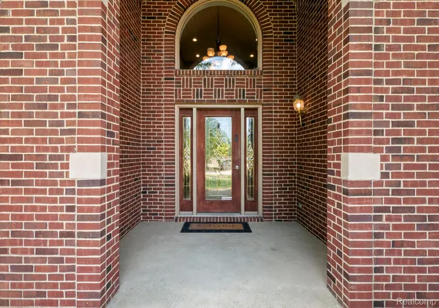 Photo 3 of Single family home for sale at 52018 Loon Ct, Shelby Township, MI 48315 | MLS# 20261062803 | Listing updated on 2026-09-12