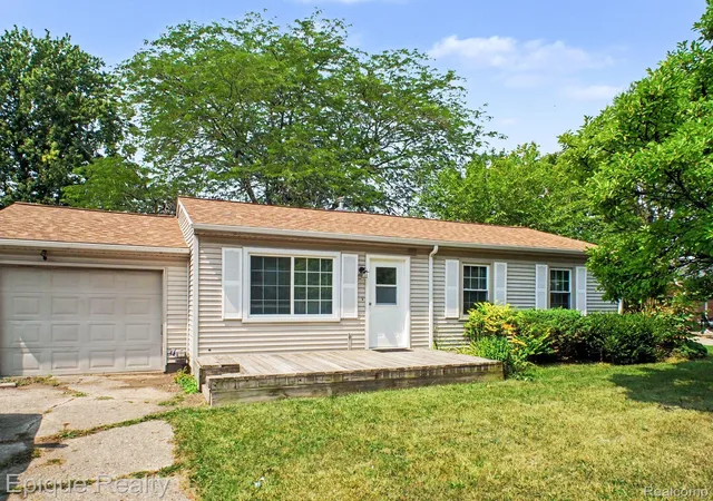 image of 2789 Wellesley Dr, Saginaw, MI 48603 | MLS# 20261062823