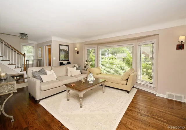 5th image of 4411 N Verona Cir, Royal Oak, MI 48073 | MLS# 20261062837