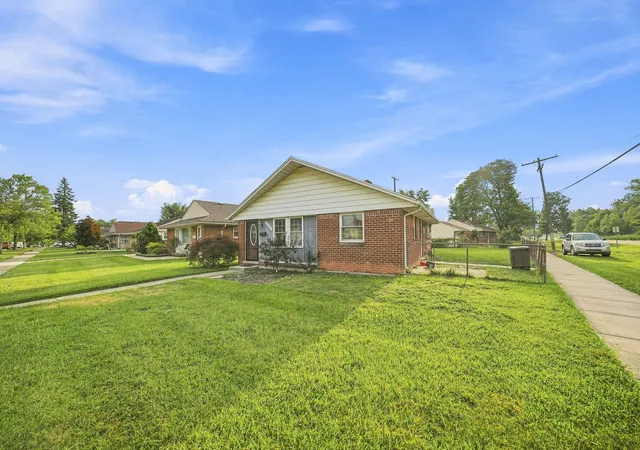 Photo 3 of Single family home for sale at 18799 Koester St, Riverview, MI 48193 | MLS# 81026041623 | Listing updated on 2026-09-08