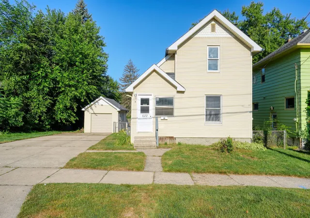 Photo 2 of Single family home for sale at 622 Kennedy St, Jackson, MI 49202 | MLS# 55026041622 | Listing updated on 2026-08-30