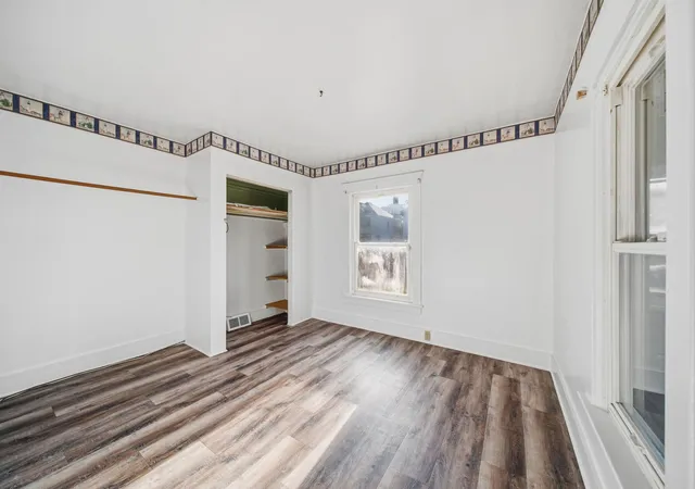 Photo 4 of Single family home for sale at 622 Kennedy St, Jackson, MI 49202 | MLS# 55026041622 | Listing updated on 2026-08-30